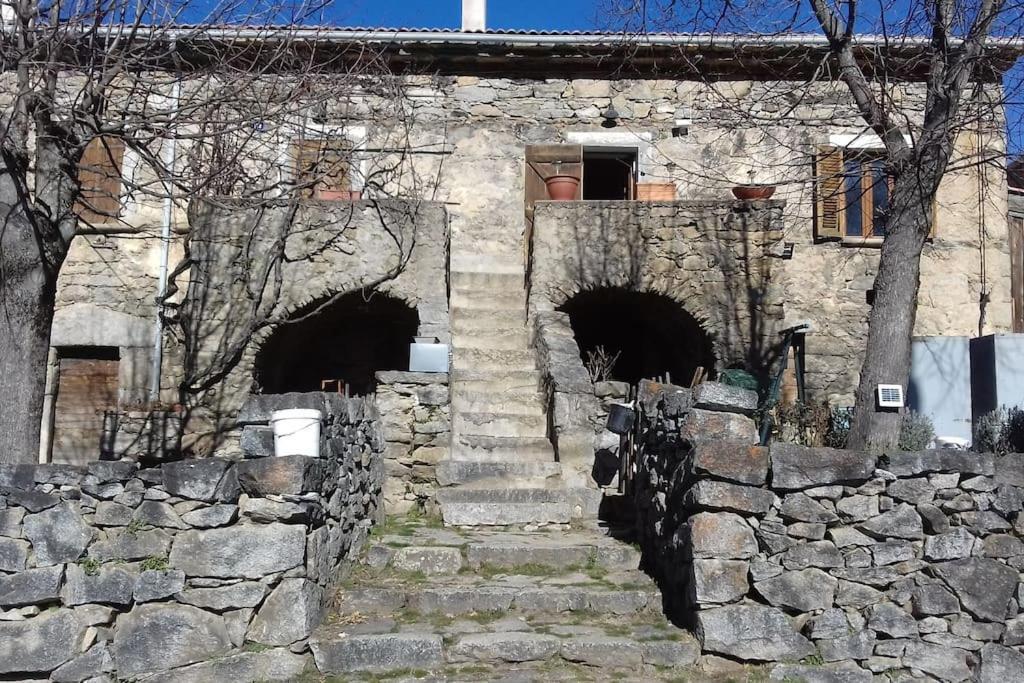 Maison De Caractere Au Coeur De La Corse Rurale Calacuccia Exterior photo